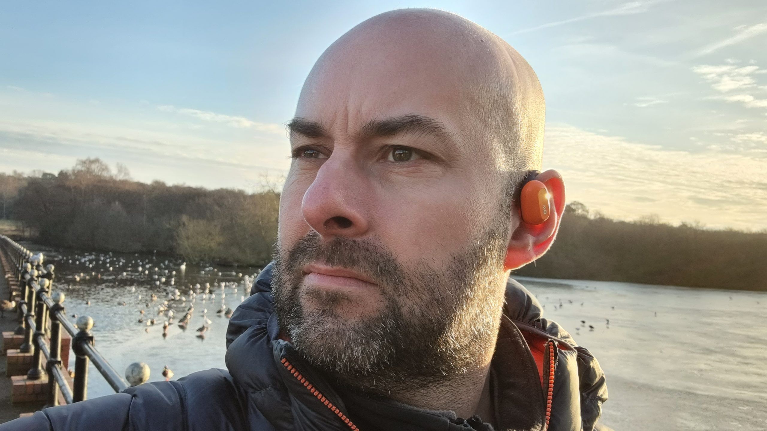 Oladance bluetooth earbuds outside