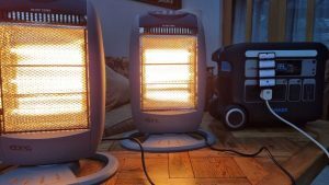 Anker PowerHouse 767 with 2 heaters