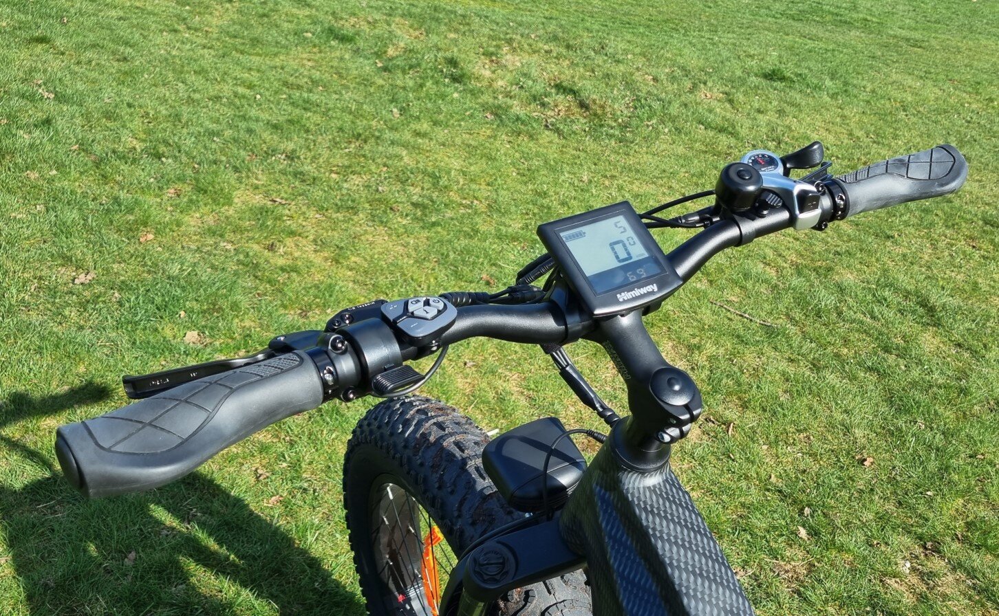 Himiway Cobra review handlebars and display