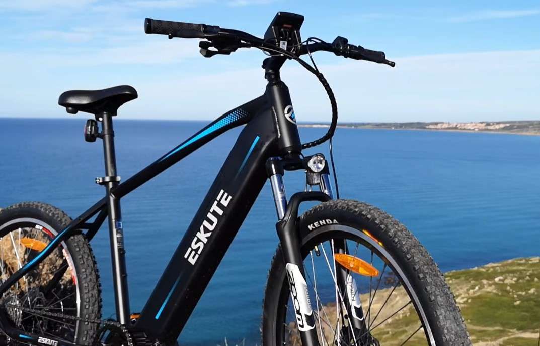 Eskute Netuno Pro outside